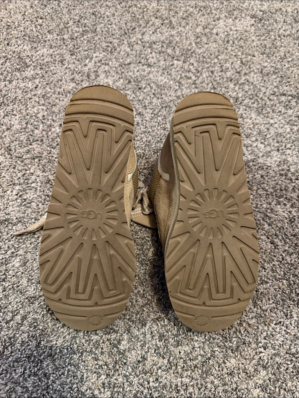 UGG Lowmel Tan/Taupe Lace-Up Cozy Boot Sneakers Women's Size 9- Some wear - Picture 6 of 8